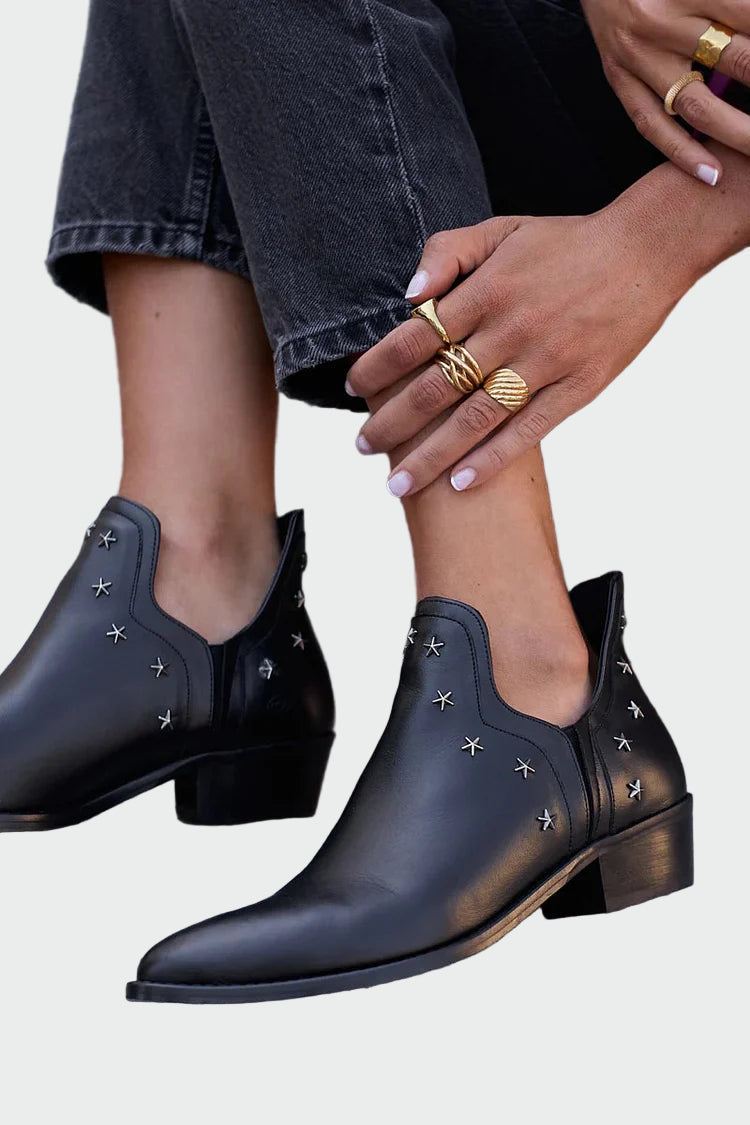 Botine cu Accente Stea