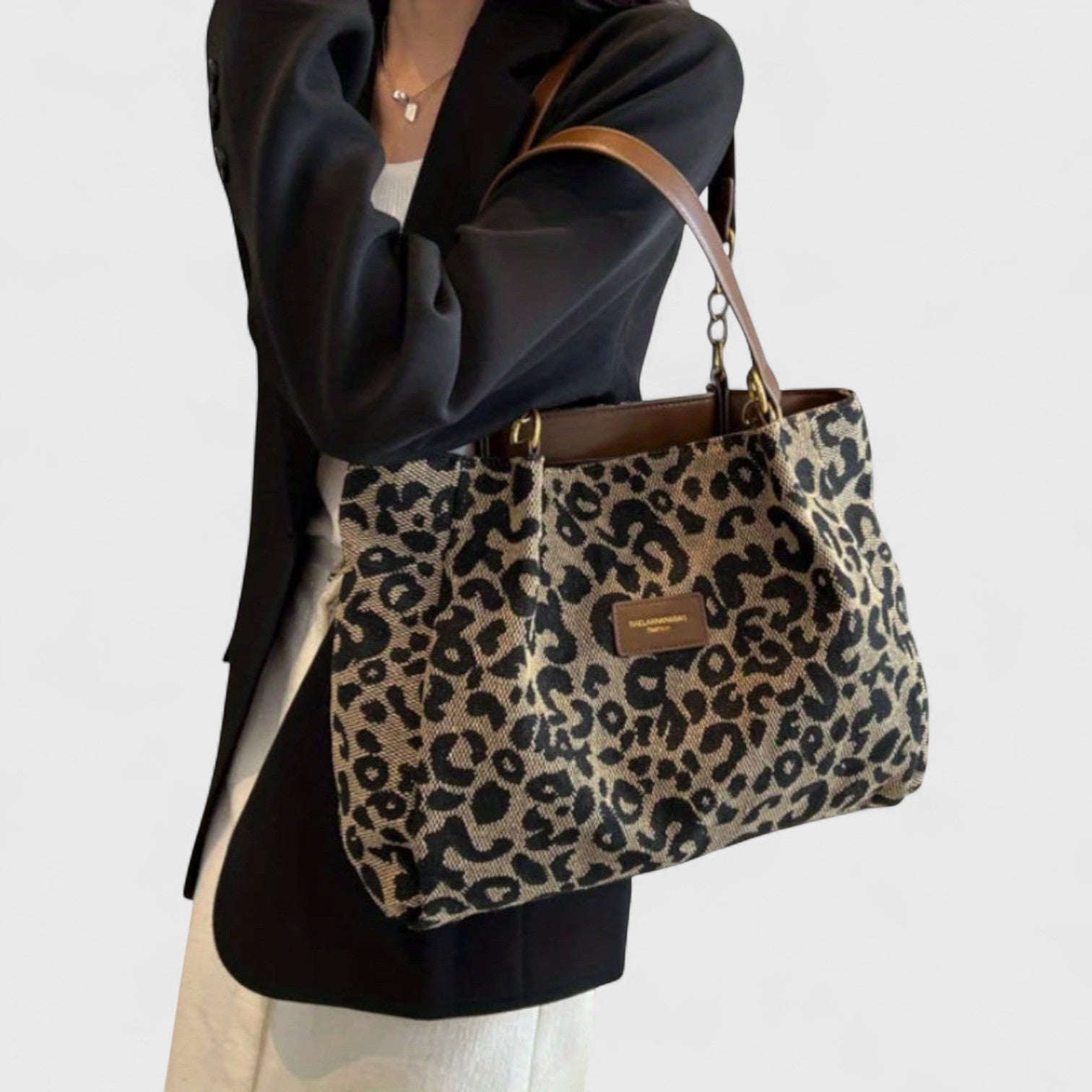 Valeria — Geantă elegantă cu imprimeu leopard