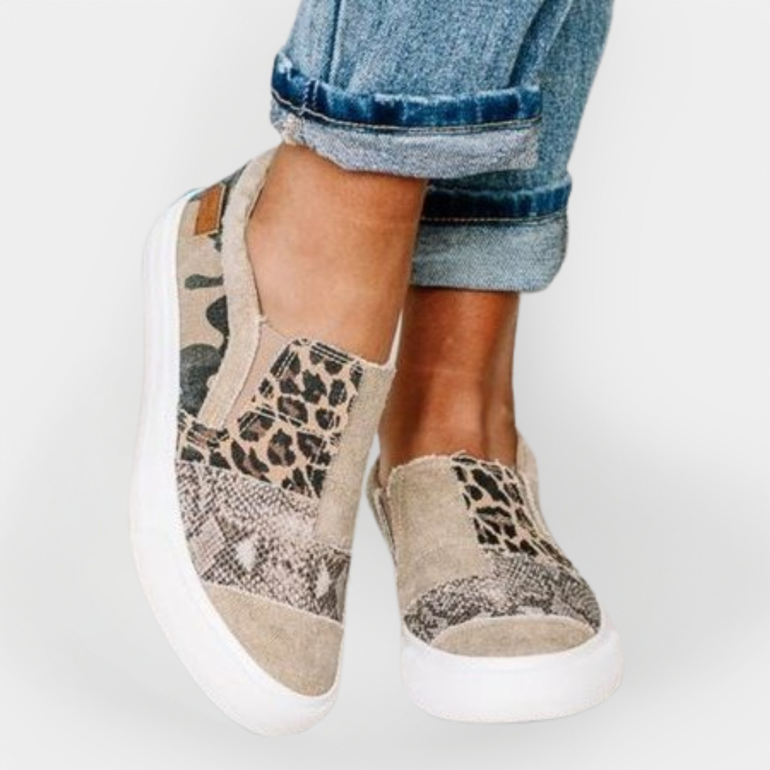 Pantofi Confortabili cu Design Unic în Stil Animalier