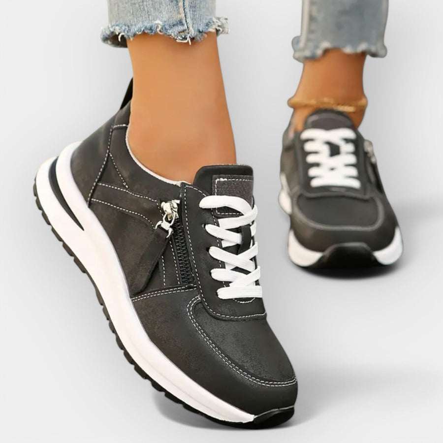 Adidași ergonomici cu design elegant
