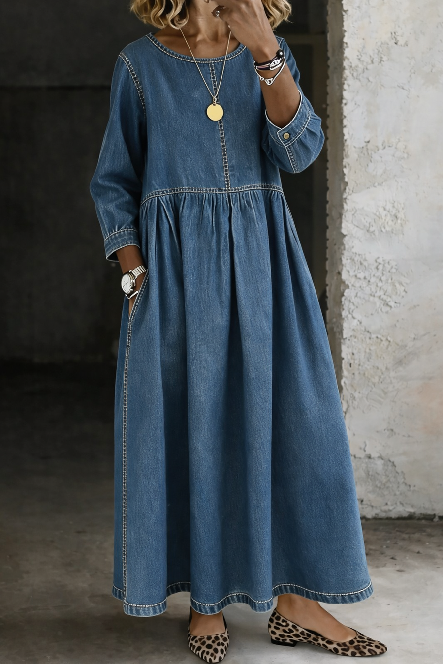 Melissa™ | Rochie din denim cu decolteu rotund și mâneci lungi" 

Rewritten Title: "Rochie din denim Melissa™ cu decolteu rotund și mâneci lungi