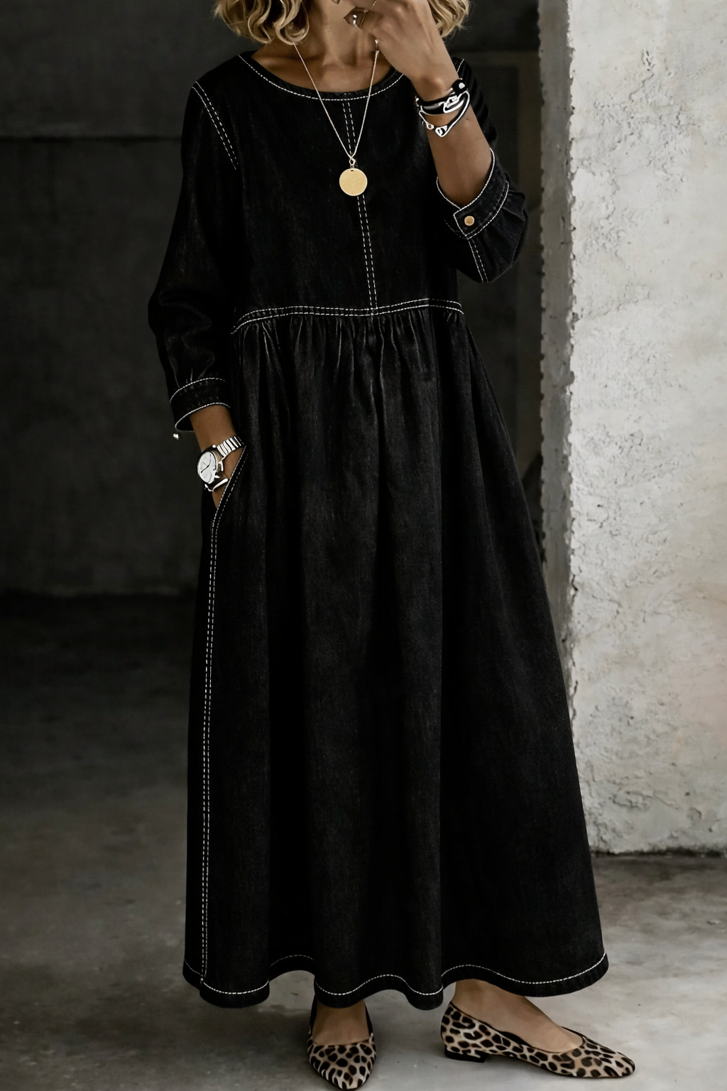 Melissa™ | Rochie din denim cu decolteu rotund și mâneci lungi" 

Rewritten Title: "Rochie din denim Melissa™ cu decolteu rotund și mâneci lungi