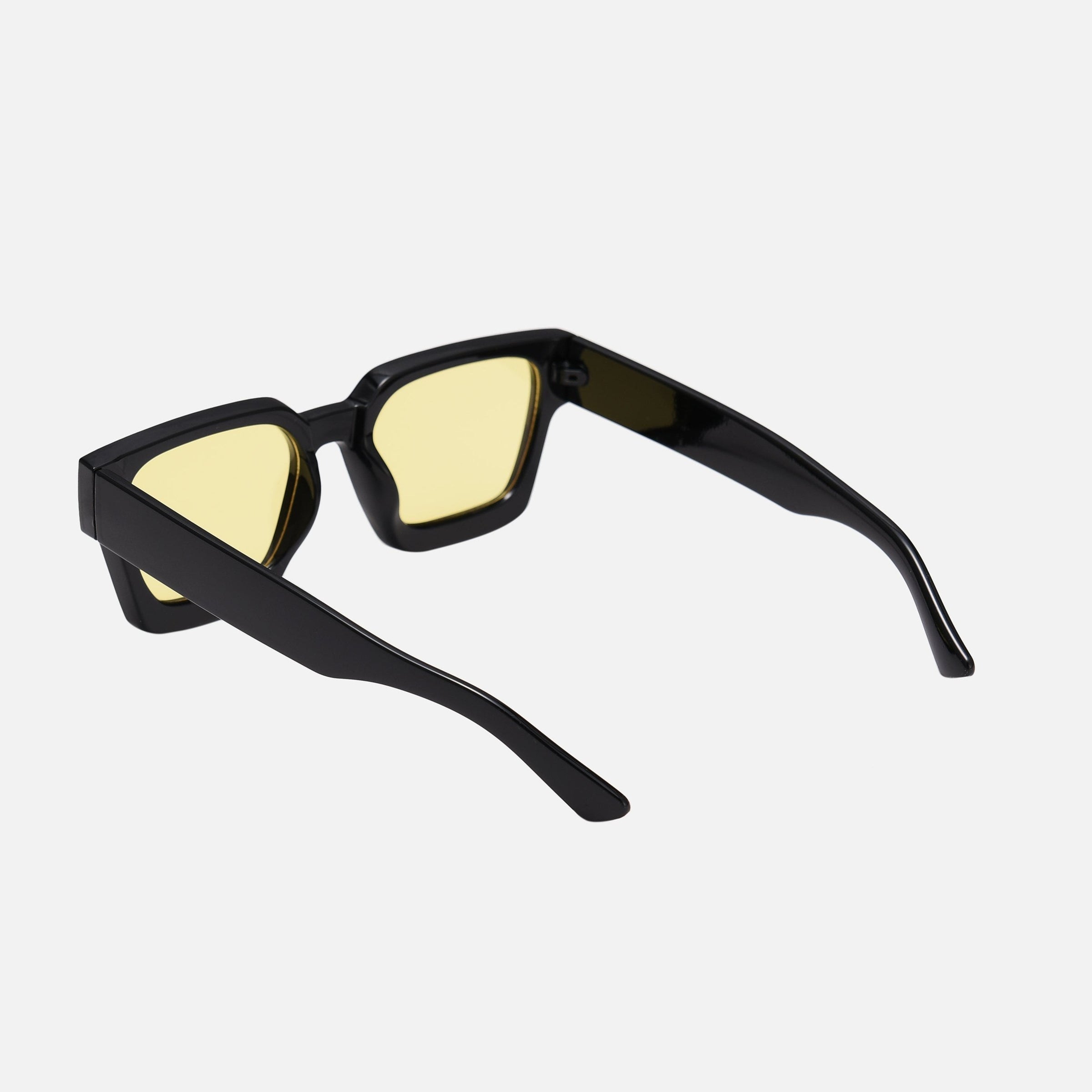 "Ios - Ochelari de Soare" can be rewritten as "Ochelari de Soare Ios".