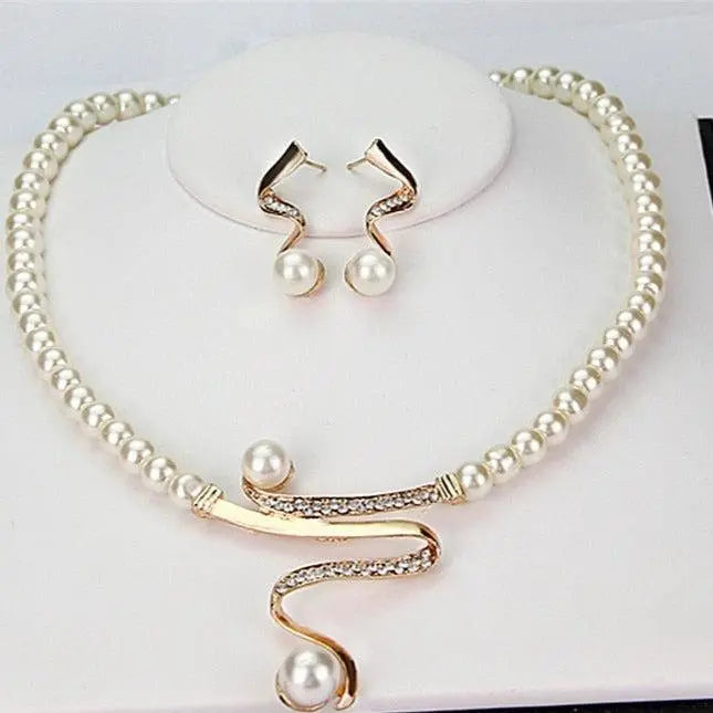 Colier și cercei din perle naturale - Set elegant