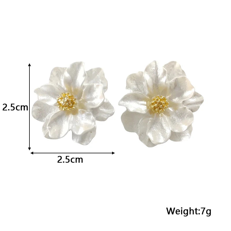 Cercei din acril alb Blommörhängen