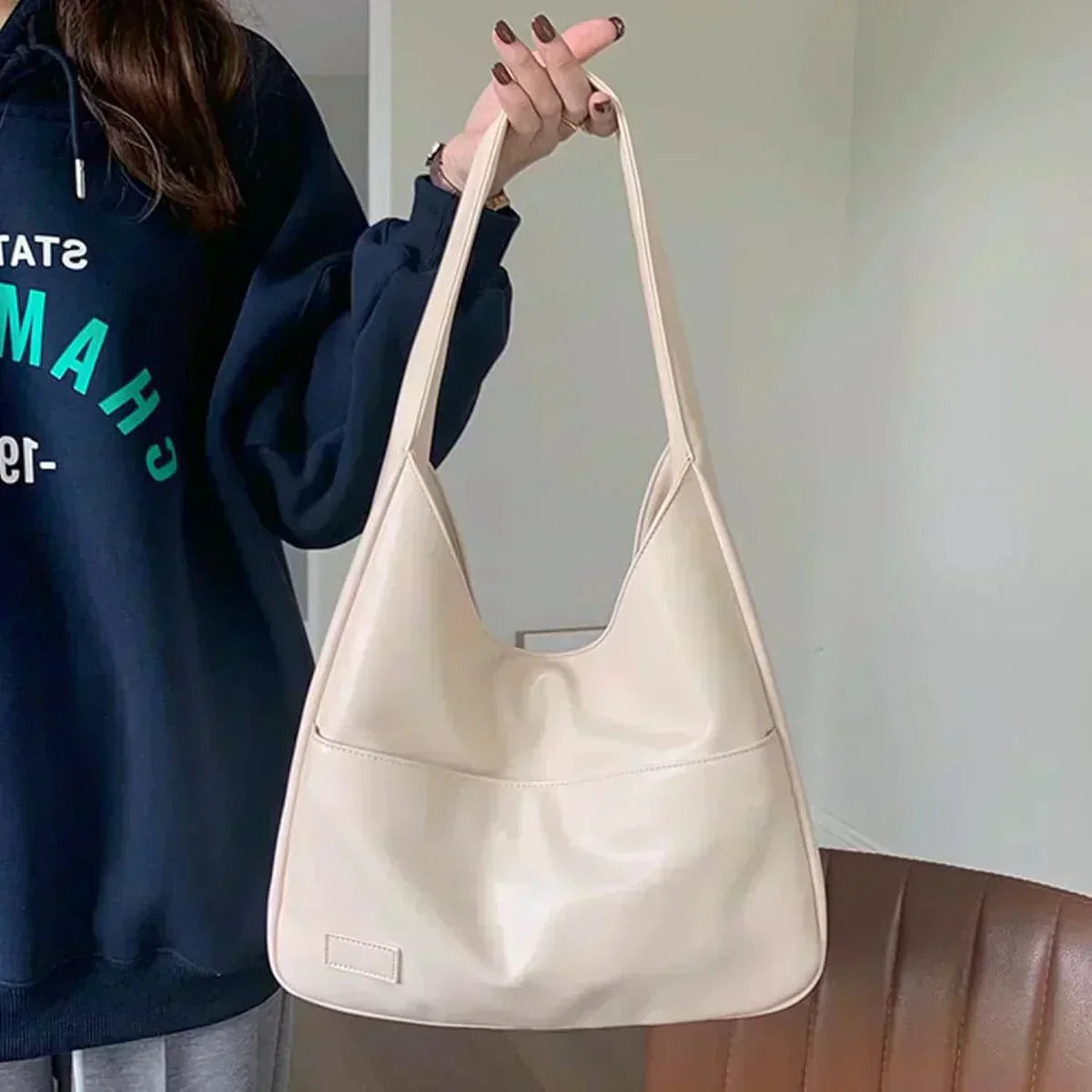 Nicoleta — Eleganță Timeless pentru Fiecare Zi