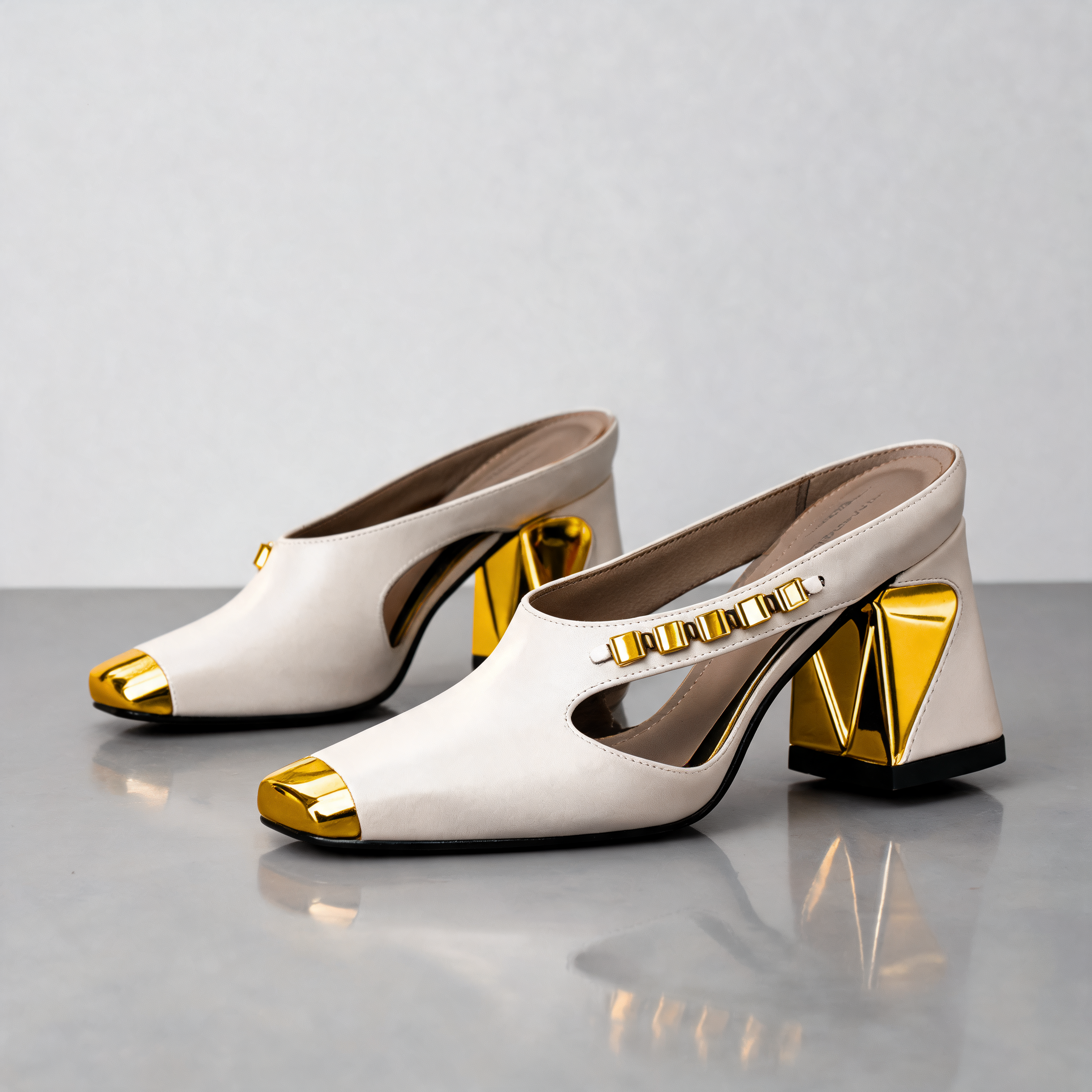 Aurelia – Elegante Cizme cu Toc