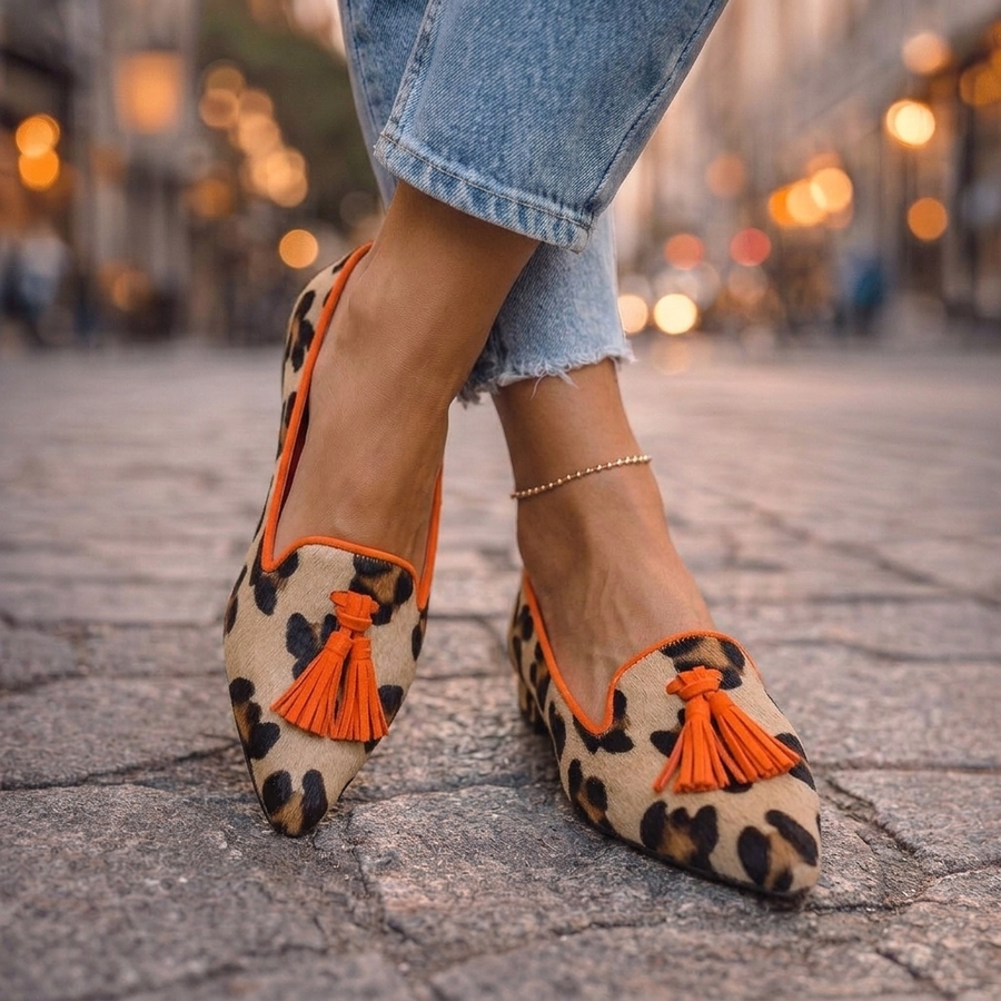 Livia | Balerini din suede cu ciucuri