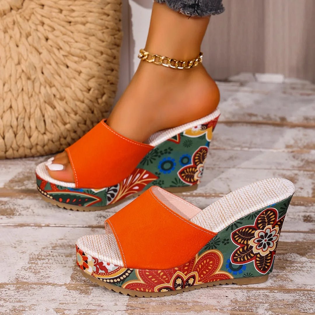 Ionela - Sandale cu toc și design floral