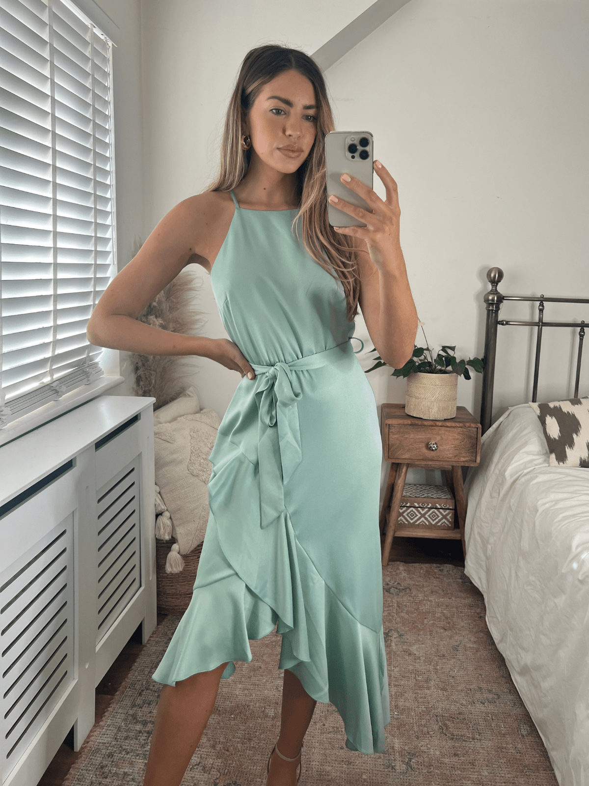 Ariana | Elegant Midi Dress
